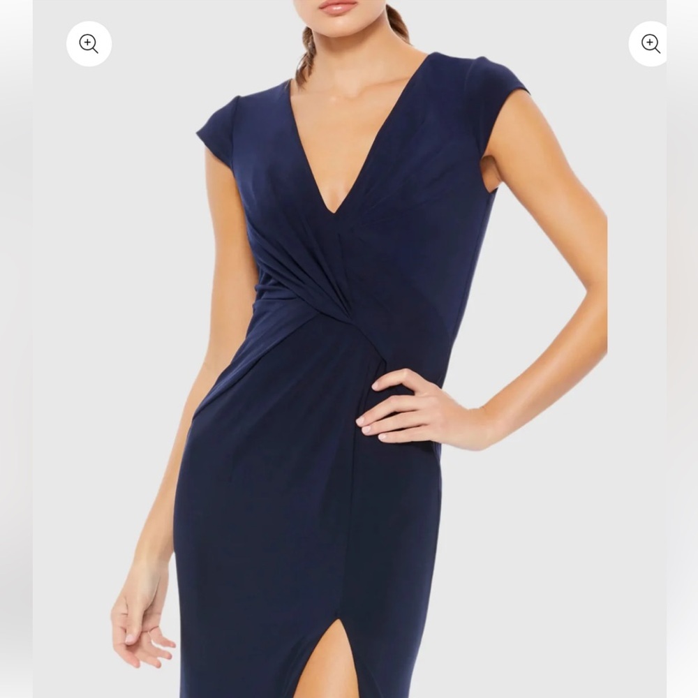 IEENA FOR MAC DUGGAL Navy V-Neck Ruched Jersey Gown Size 0 - Picture 2 of 4
